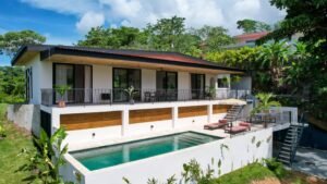 House for sale in Ojochal Costa Rica