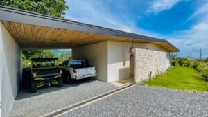 House for sale in Ojochal Costa Rica