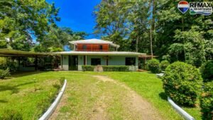 4 bed House for sale in Ojochal Costa Rica 1 (37)