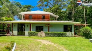 4 bed House for sale in Ojochal Costa Rica 1 (38)