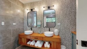 Modern Jungle Home for Sale Near Dominical Costa Rica- 190402 (19)