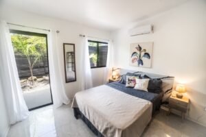 3 Bedroom Home with Private Jungle & Large Lot in Bahía Ballena, Uvita – 192334 (17)