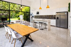 3 Bedroom Home with Private Jungle & Large Lot in Bahía Ballena, Uvita – 192334 (2)