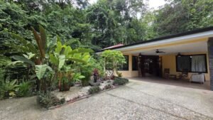 5530 – 3 Bedroom Home with Private Waterfall_08