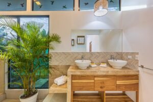 Elegant Tropical Home 5 Minutes from Marino National Park – 19355601(51)