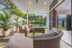 Elegant Tropical Home 5 Minutes from Marino National Park – 19355601(68)