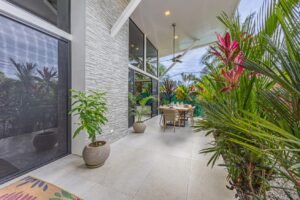 Elegant Tropical Home 5 Minutes from Marino National Park – 19355601(72)