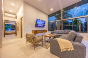 Elegant Tropical Home 5 Minutes from Marino National Park – 19355601(88)
