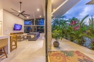 Elegant Tropical Home 5 Minutes from Marino National Park – 19355601(90)