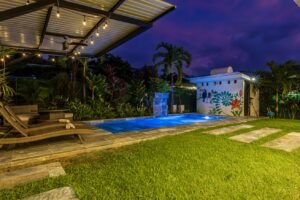 Elegant Tropical Home 5 Minutes from Marino National Park – 19355601(96)