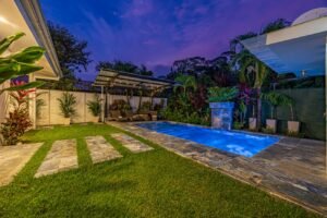 Elegant Tropical Home 5 Minutes from Marino National Park – 19355601(98)
