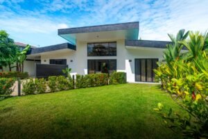 Modern 3 Bedroom Home Near Uvita Beach Walk to Marino Ballena National Park – 193396 (29)