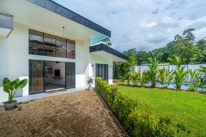Modern 3 Bedroom Home Near Uvita Beach Walk to Marino Ballena National Park – 193396 (51)