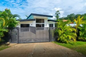 Modern 3 Bedroom Home Near Uvita Beach Walk to Marino Ballena National Park – 193396 (63)