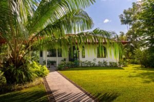 Villa Allamanda – Private Mountain Oasis with Ocean & Jungle Views in Tres Ríos (13)