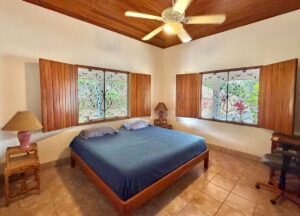 3 Bedroom Ocean View Home on 3.64 Acres Near Dominical Beach (28)