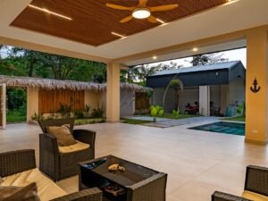 3 Bedroom Tropical Home in Uvita Walk to Beach & Park _ 197719 (1)