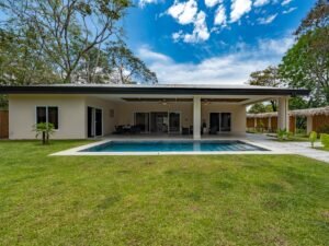 3 Bedroom Tropical Home in Uvita Walk to Beach & Park _ 197719 (9)
