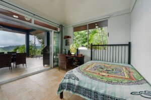 5_guest bedroom 1_2