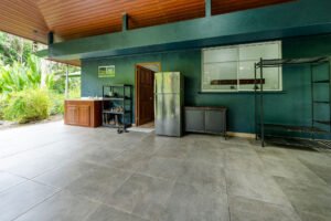 8_porch_1