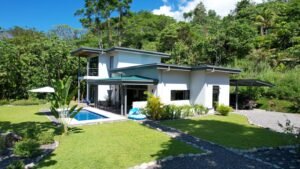 House for sale in Ojochal Costa Rica