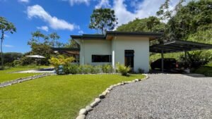 House for sale in Ojochal Costa Rica