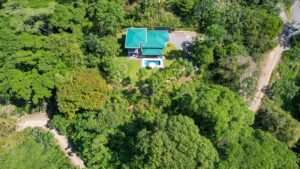 House for sale in Ojochal Costa Rica