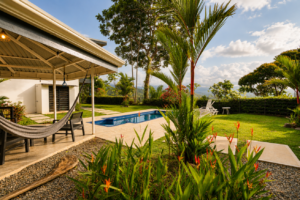 Turtlehouse-sideofgazebo-pool