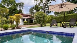 Home, 2 Rental Cabinas & Expansion Potential in Ojochal (1)