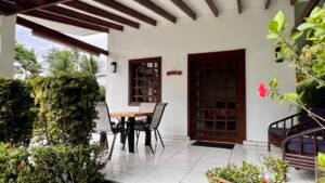Home, 2 Rental Cabinas & Expansion Potential in Ojochal (5)