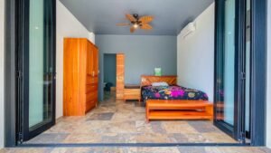 120016 – San Salvador Property 13