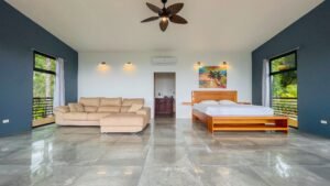 120016 – San Salvador Property 17
