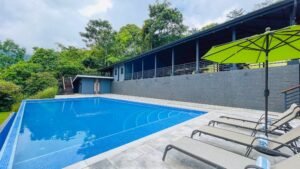 120016 – San Salvador Property 38