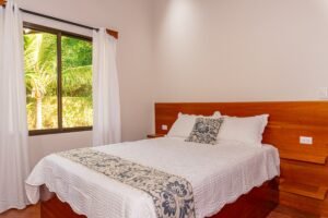 2 Bedroom House for Sale in Uvita Walk to the Beach – 200834 (1)