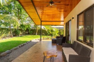 2 Bedroom House for Sale in Uvita Walk to the Beach – 200834 (10)