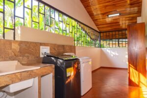 2 Bedroom House for Sale in Uvita Walk to the Beach – 200834 (13)