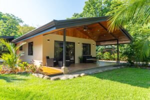 2 Bedroom House for Sale in Uvita Walk to the Beach – 200834 (17)