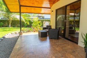 2 Bedroom House for Sale in Uvita Walk to the Beach – 200834 (5)