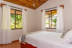 2 Bedroom House for Sale in Uvita Walk to the Beach – 200834 (8)
