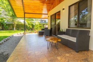 2 Bedroom House for Sale in Uvita Walk to the Beach – 200834 (9)