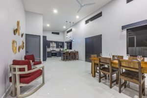 3 Bedrooms Newly Built Modern Home, With Pool & Privacy, Only 4min to the Beach!!!_38 (1)