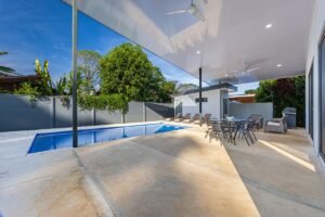 3 Bedrooms Newly Built Modern Home, With Pool & Privacy, Only 4min to the Beach!!!_38 (15)
