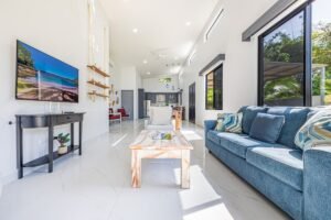 3 Bedrooms Newly Built Modern Home, With Pool & Privacy, Only 4min to the Beach!!!_38 (18)