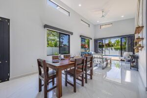 3 Bedrooms Newly Built Modern Home, With Pool & Privacy, Only 4min to the Beach!!!_38 (23)