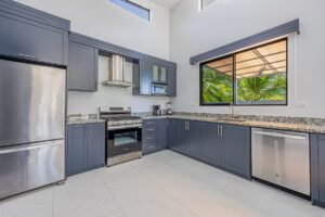 3 Bedrooms Newly Built Modern Home, With Pool & Privacy, Only 4min to the Beach!!!_38 (24)