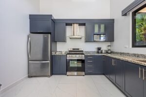 3 Bedrooms Newly Built Modern Home, With Pool & Privacy, Only 4min to the Beach!!!_38 (25)
