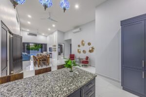 3 Bedrooms Newly Built Modern Home, With Pool & Privacy, Only 4min to the Beach!!!_38 (28)