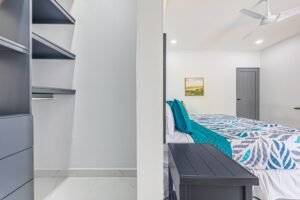 3 Bedrooms Newly Built Modern Home, With Pool & Privacy, Only 4min to the Beach!!!_38 (31)