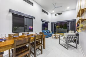 3 Bedrooms Newly Built Modern Home, With Pool & Privacy, Only 4min to the Beach!!!_38 (41)