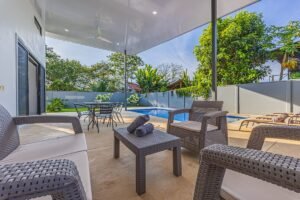 3 Bedrooms Newly Built Modern Home, With Pool & Privacy, Only 4min to the Beach!!!_38 (8)